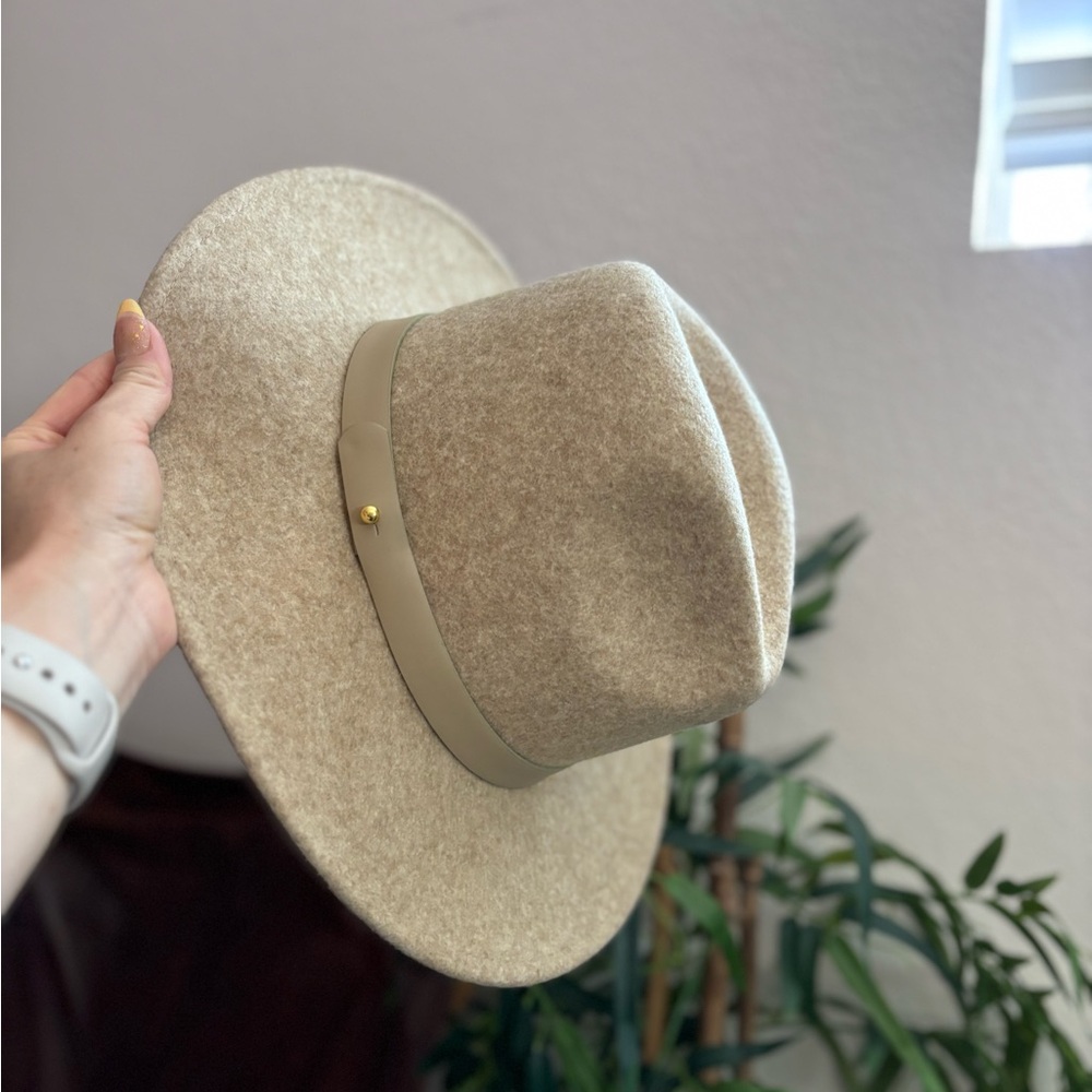 Lack of color hat